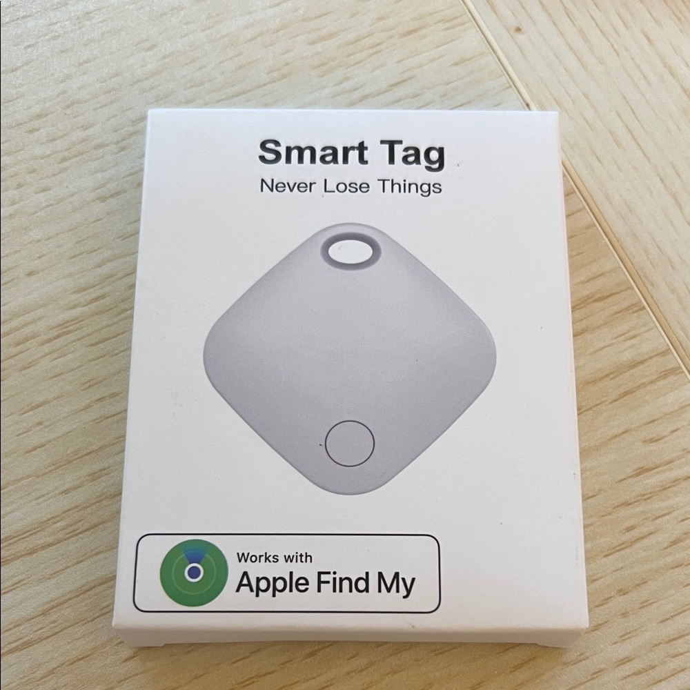 Smart Tag Bluetooth Tracker - White - Works with Apple Find My
